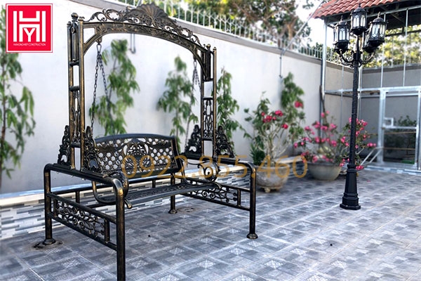 Gợi ý những mẫu xích đu sân vườn đẹp, độc lạ