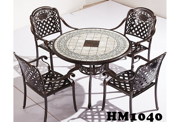 Tại sao nên sử dụng bàn sân vườn nhôm đúc?