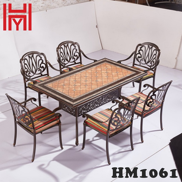 BÀN SÂN VƯỜN MÀU GẠCH NGÓI HM1061