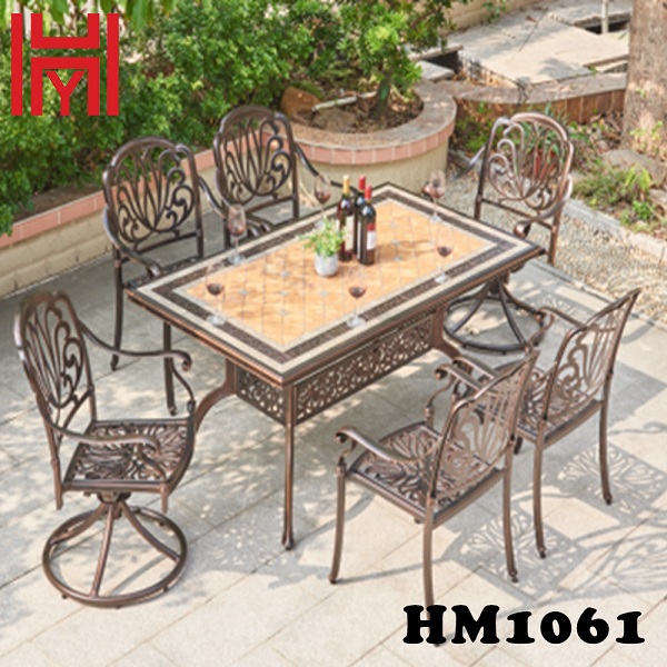 BÀN SÂN VƯỜN MÀU GẠCH NGÓI HM1061