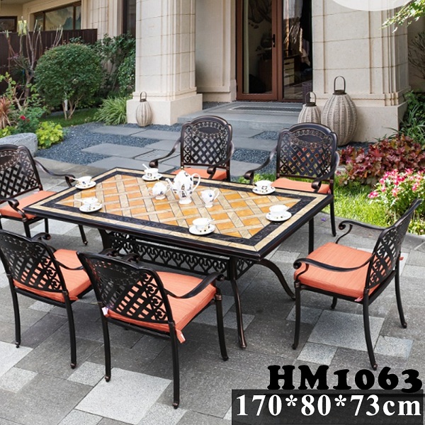 BÀN SÂN VƯỜN MÀU GẠCH NGÓI THẤT HM1063 