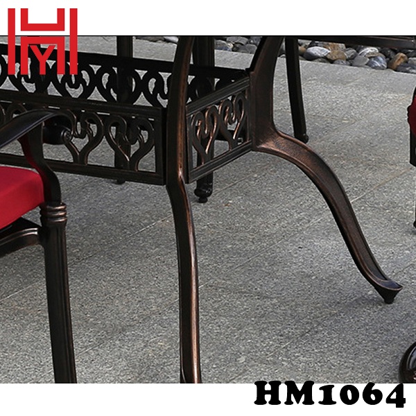 BÀN SÂN VƯỜN MÀU GẠCH NGÓI HM1064 TRUNG